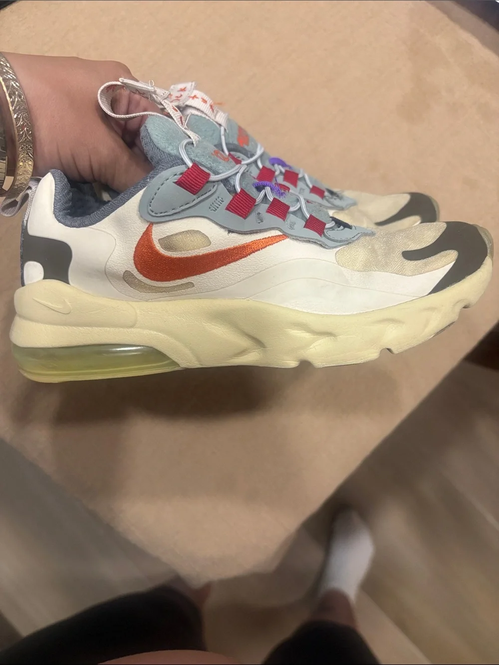 Nike Travis Scott’s Kids Sneakers in Cream, Gray, Red & Purple Accents - Picture 2 of 6